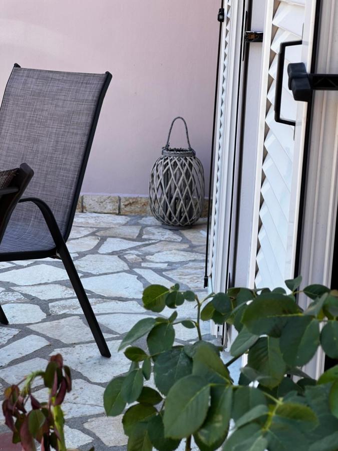 Aggelikis Studio Lejlighed Zóla Eksteriør billede